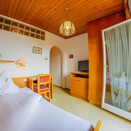 Guest house Anna Marlengo